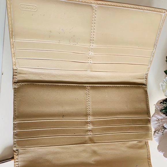 Coach Wallet - Picture 5 of 5